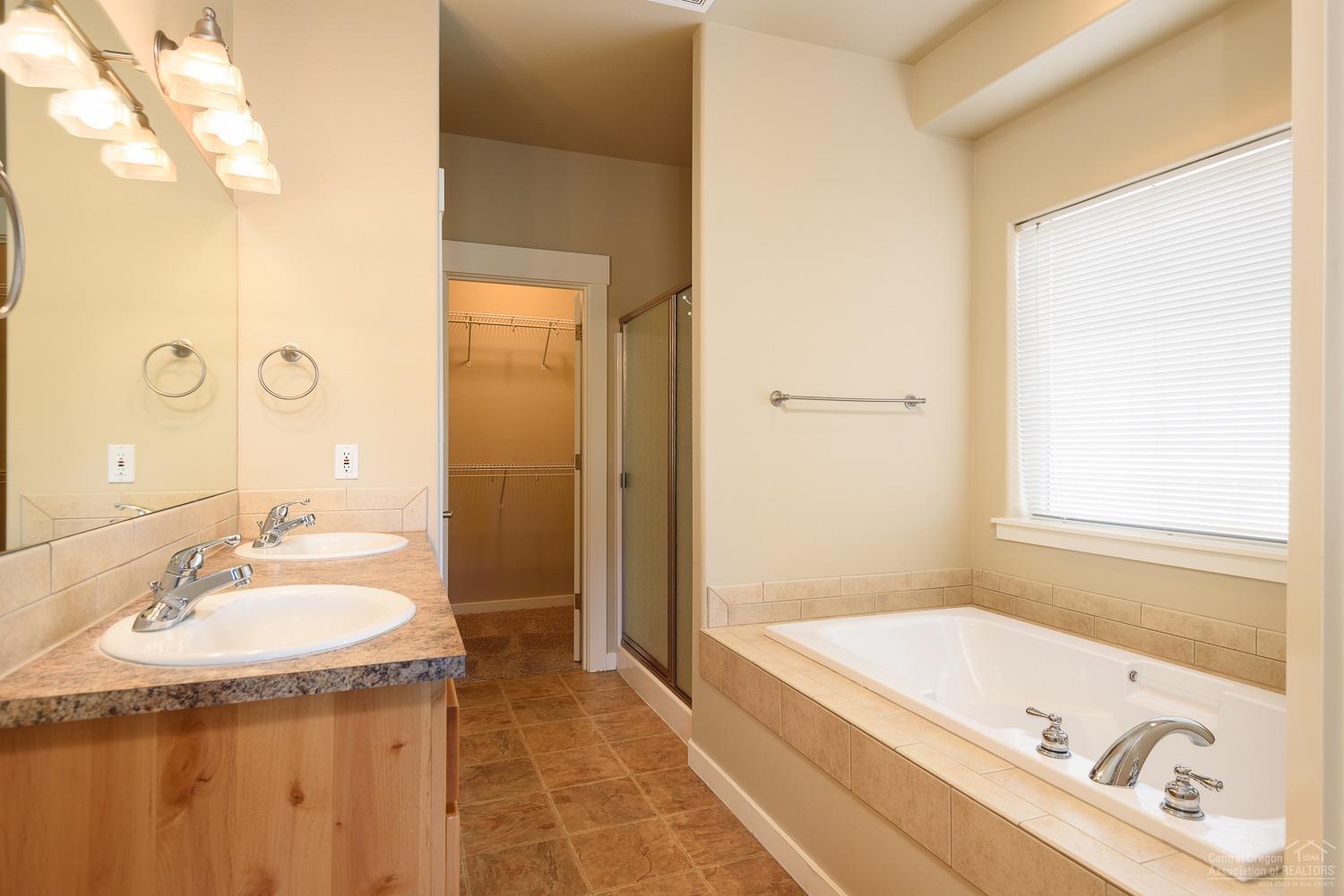 27th Street Crossing - Residential