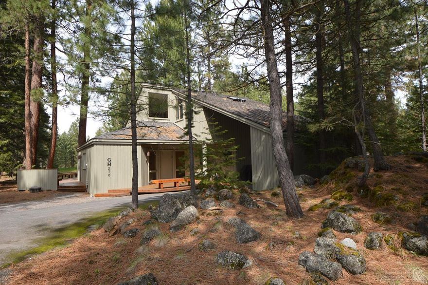 Own a 1/4 shared interest with great owners in this lodge like home with 2 rock fireplaces & vaulted ceilings. The open floor plan with new hardwoods & a wall of windows & skylights is open & bright. The large kitchen is dressed with tile floors, 2 ovens & a new dishwasher. You will enjoy your spacious master suite with hot tub & sauna. Large deck & golf course frontage on the 13th green of Big Meadow. Recent updates make this property the best value available on the Ranch.