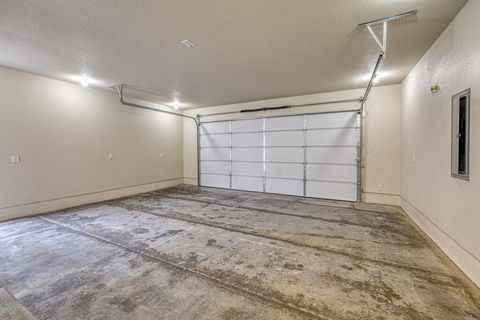 Tiny photo for 5489 Shalynn Drive, Klamath Falls, OR 97603 (MLS # 220213819)