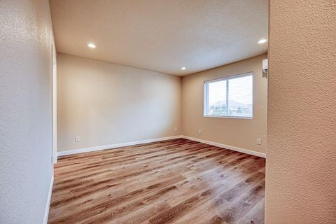 Tiny photo for 5489 Shalynn Drive, Klamath Falls, OR 97603 (MLS # 220213819)