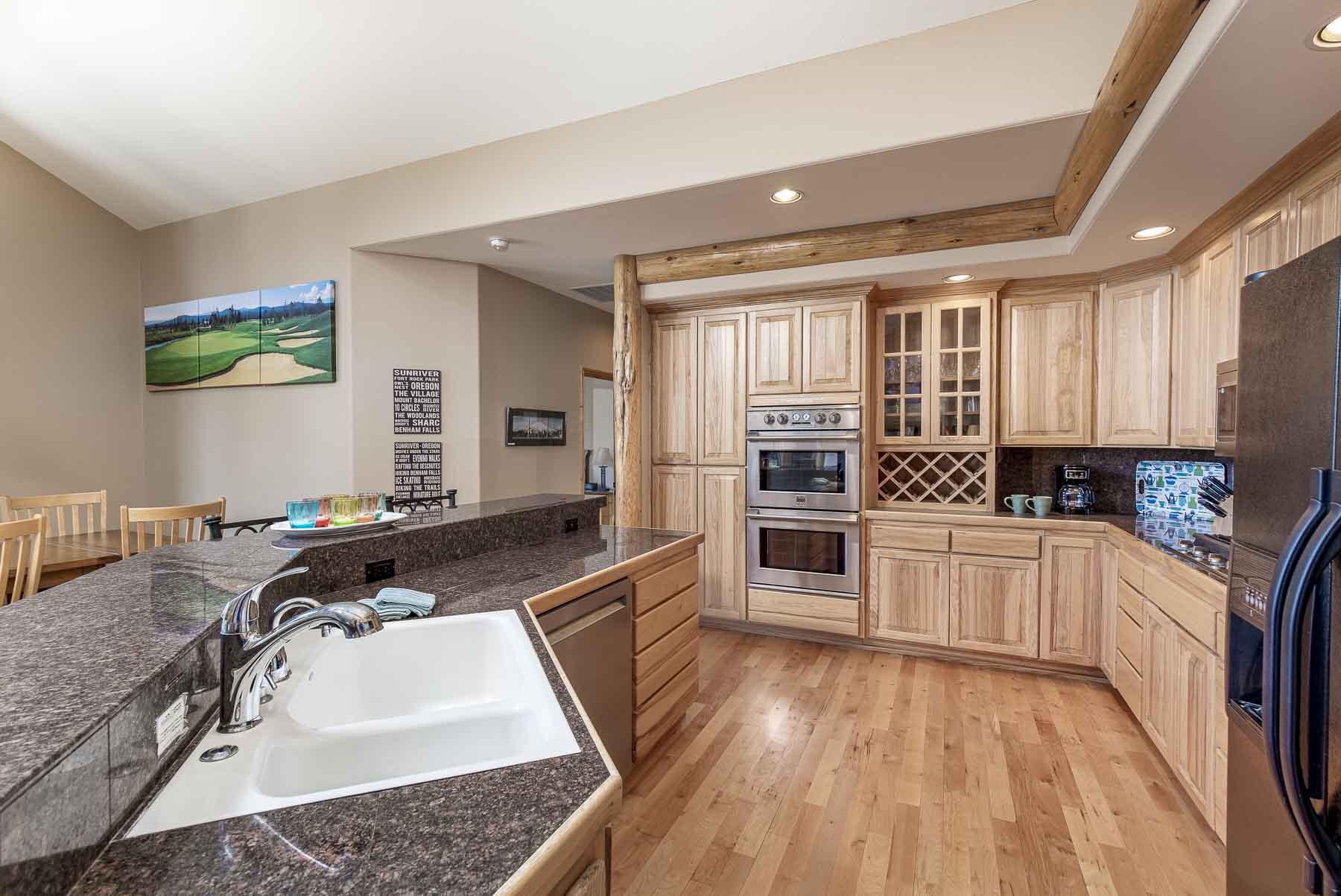 Fairway Crest Village - Residential