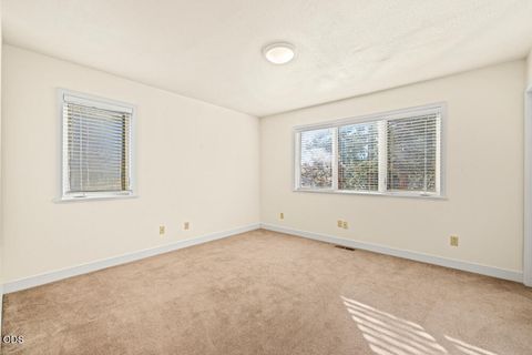 Tiny photo for 11138 Merganser Road, Klamath Falls, OR 97601 (MLS # 220223409)