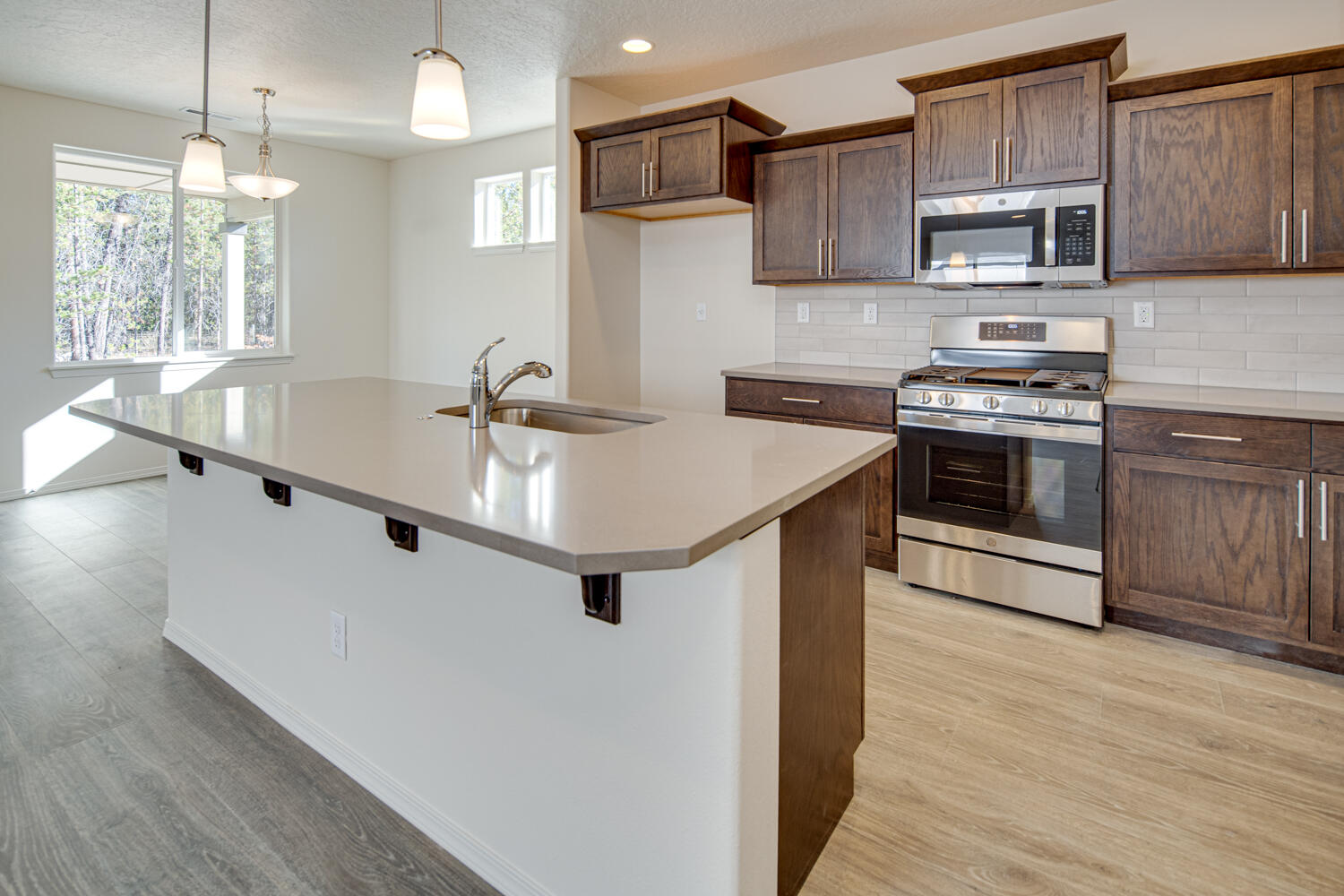 Pine Landing - Residential