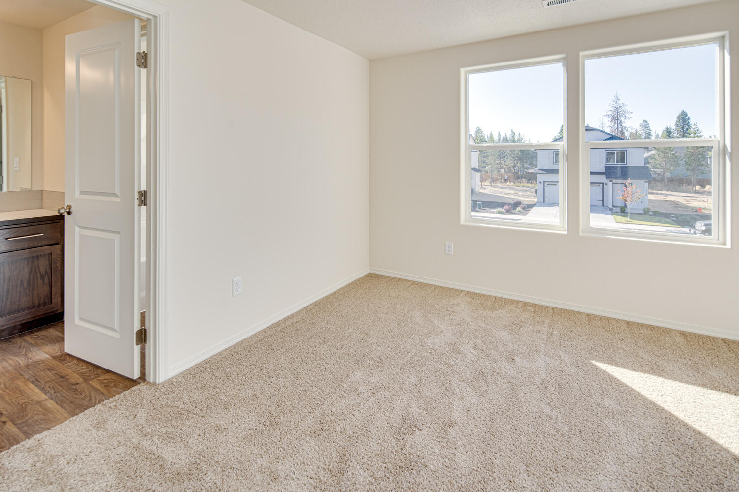 Pine Landing - Residential