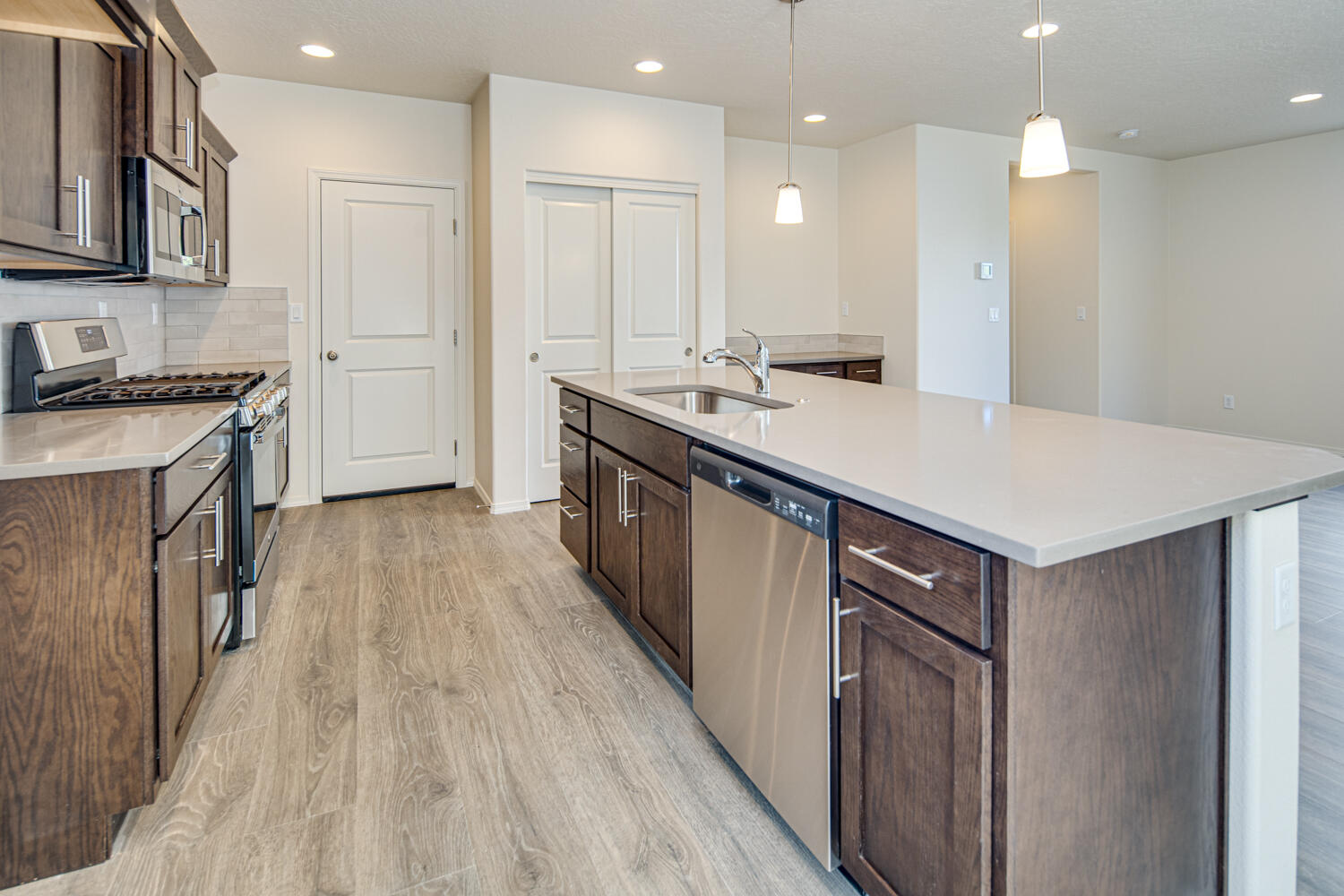 Pine Landing - Residential