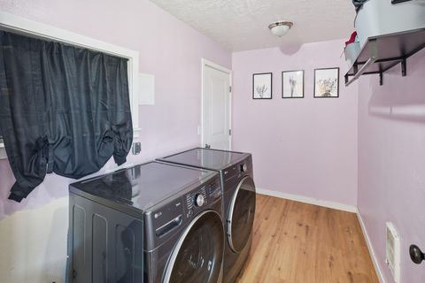 Tiny photo for 305 SW Ewen Street, Prineville, OR 97754 (MLS # 220213169)