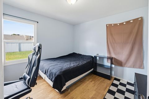 Tiny photo for 305 SW Ewen Street, Prineville, OR 97754 (MLS # 220213169)