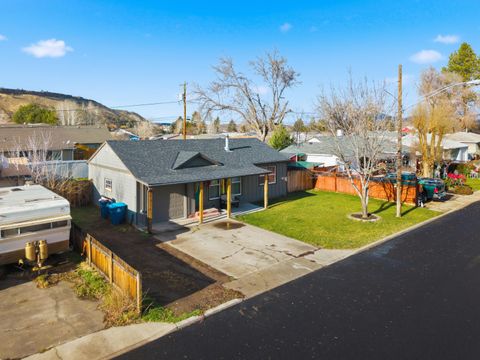 Tiny photo for 305 SW Ewen Street, Prineville, OR 97754 (MLS # 220213169)