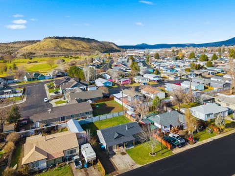 Tiny photo for 305 SW Ewen Street, Prineville, OR 97754 (MLS # 220213169)