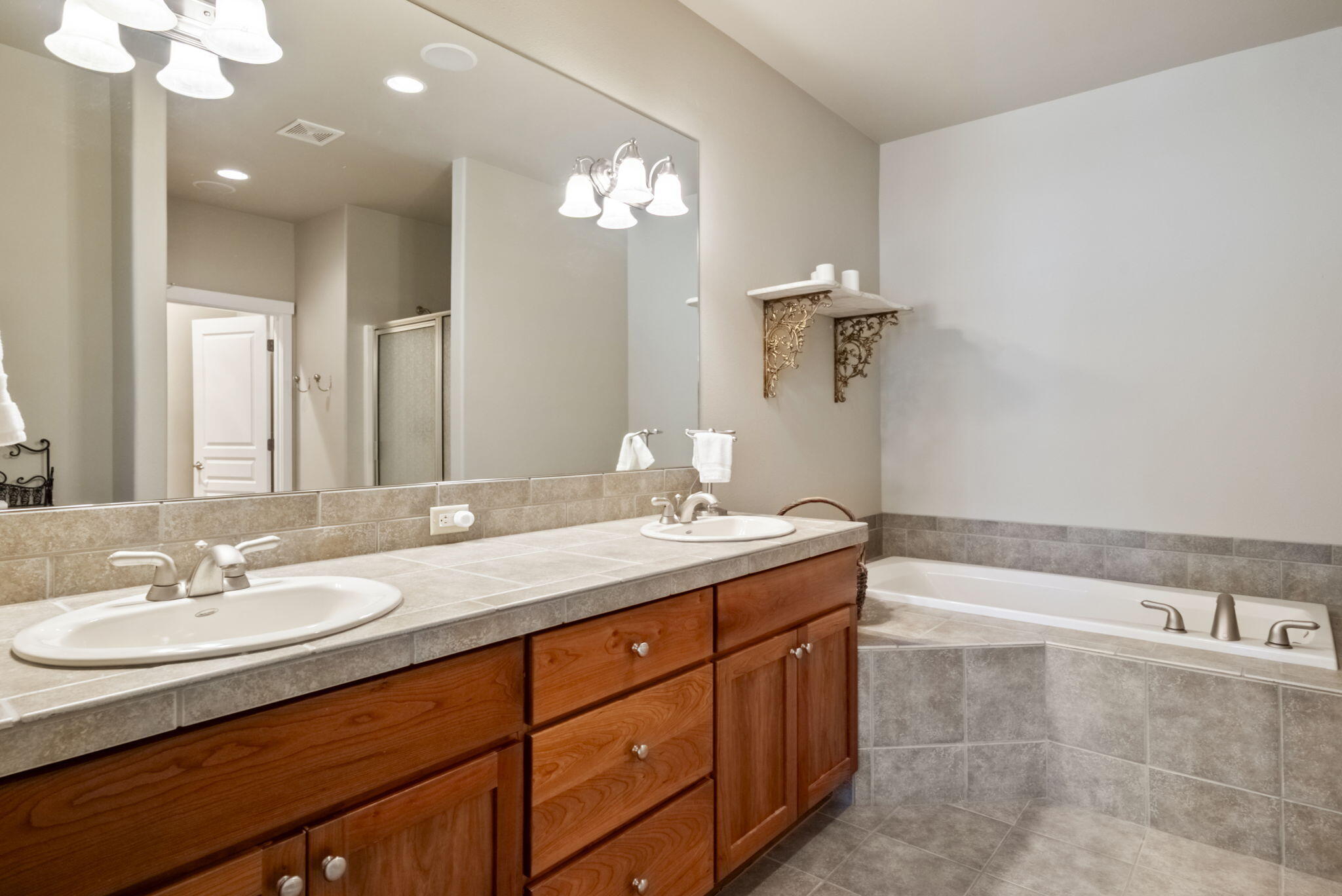 Ridge At Eagle Crest - Residential