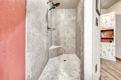 Tiny photo for 15408 Ponderosa Loop, La Pine, OR 97739 (MLS # 220203701)