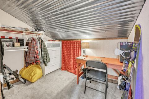 Tiny photo for 15408 Ponderosa Loop, La Pine, OR 97739 (MLS # 220203701)