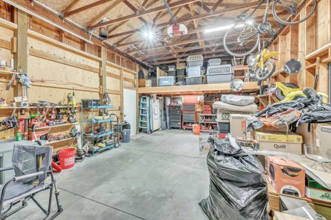 Tiny photo for 15408 Ponderosa Loop, La Pine, OR 97739 (MLS # 220203701)