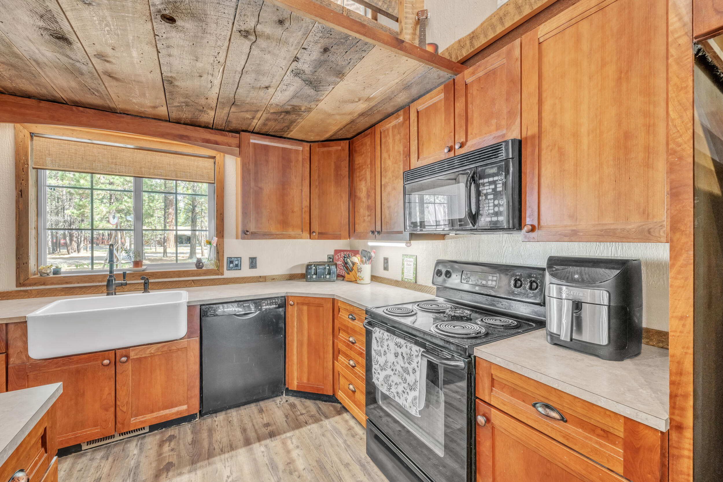 15408 Ponderosa Loop
