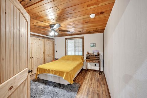 Tiny photo for 15408 Ponderosa Loop, La Pine, OR 97739 (MLS # 220203701)