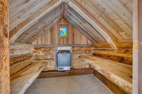 Tiny photo for 15408 Ponderosa Loop, La Pine, OR 97739 (MLS # 220203701)