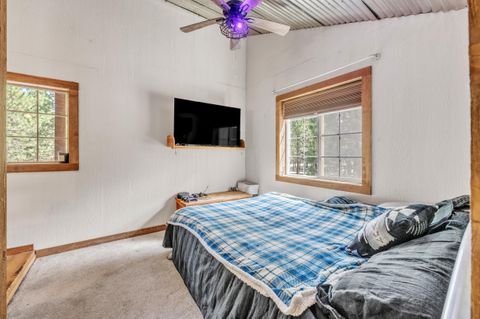 Tiny photo for 15408 Ponderosa Loop, La Pine, OR 97739 (MLS # 220203701)