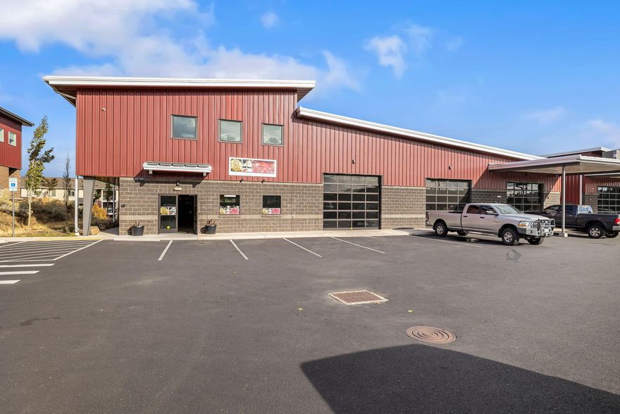 Prime investment/usage opportunity for newer industrial building/showroom on High Desert Lane in Bend. This structure offers two floors of bright and light areas. Separate office area and storage upstairs, bay for vehicle storage, 600 amp service, and three separate power meters for flex space.