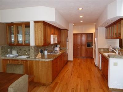 StoneTH - Residential