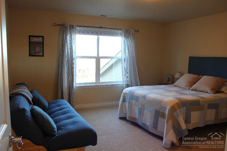 The Bluffs River Ben - Residential