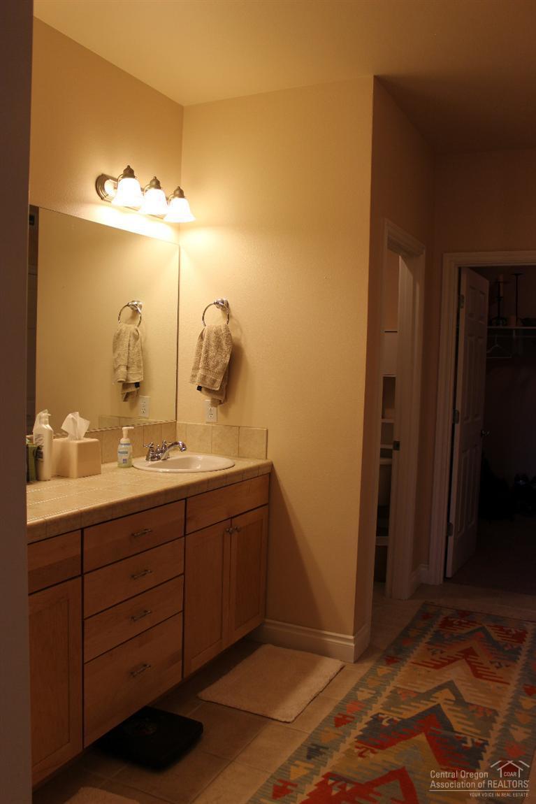 The Bluffs River Ben - Residential