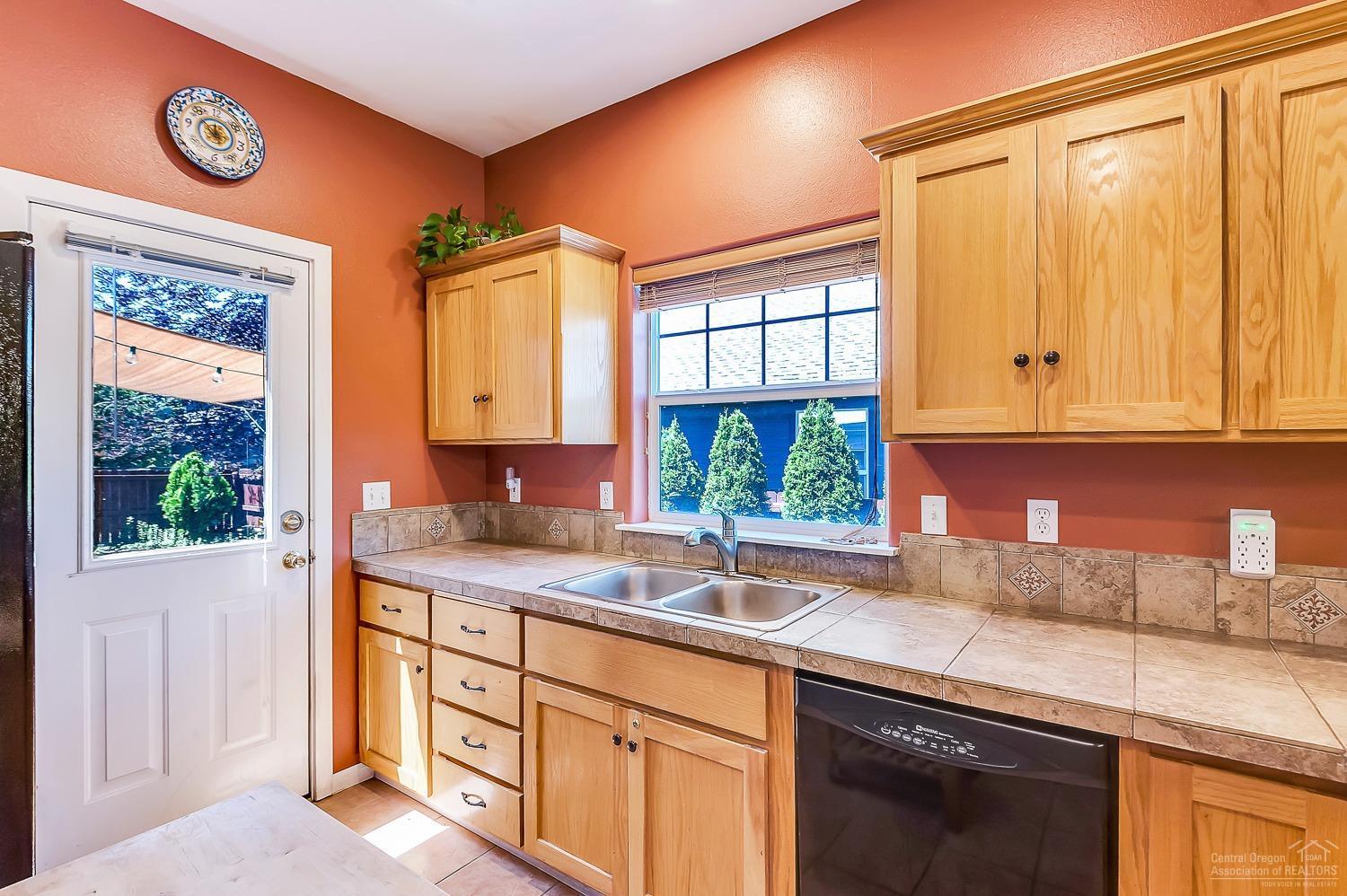 Oakview - Residential