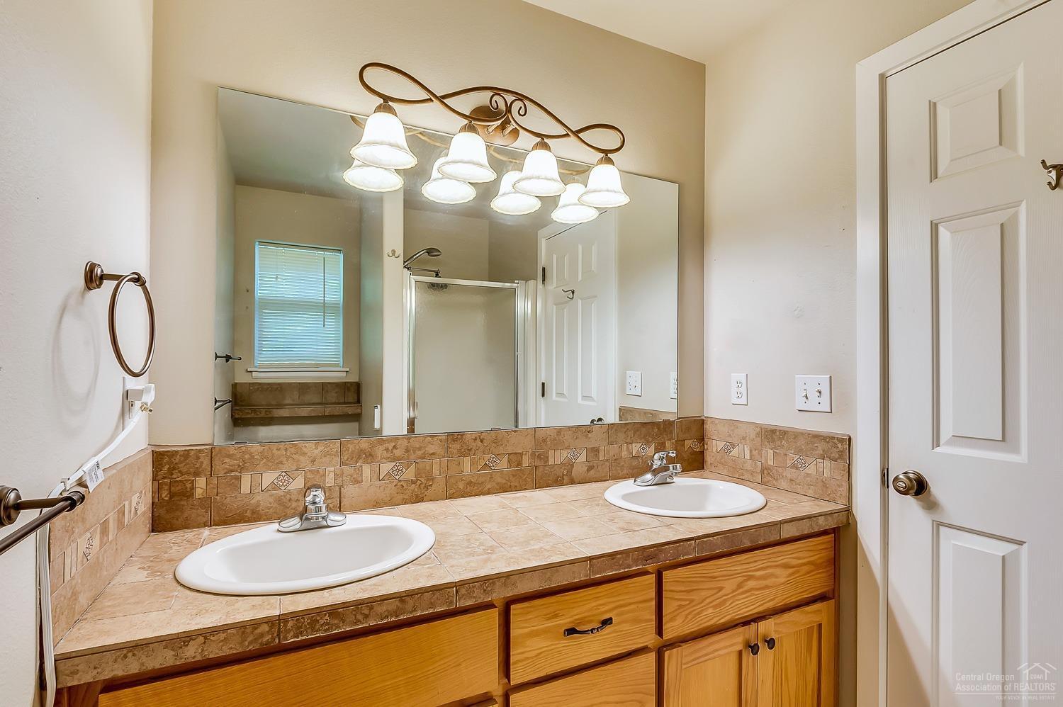 Oakview - Residential