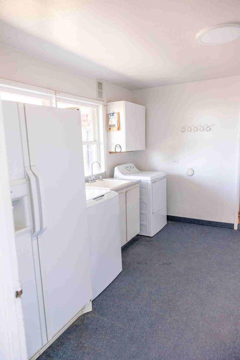 Tiny photo for 2046 Huron Street, Klamath Falls, OR 97601 (MLS # 220212361)