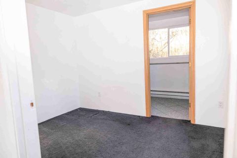 Tiny photo for 2046 Huron Street, Klamath Falls, OR 97601 (MLS # 220212361)