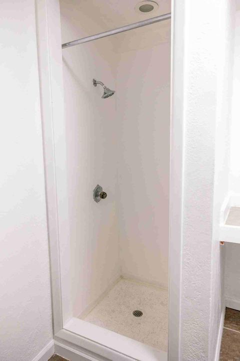 Tiny photo for 2046 Huron Street, Klamath Falls, OR 97601 (MLS # 220212361)