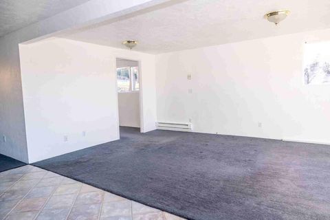 Tiny photo for 2046 Huron Street, Klamath Falls, OR 97601 (MLS # 220212361)
