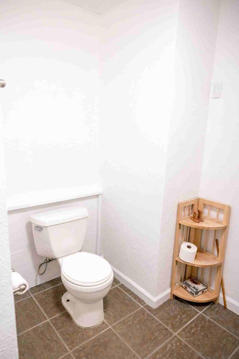 Tiny photo for 2046 Huron Street, Klamath Falls, OR 97601 (MLS # 220212361)