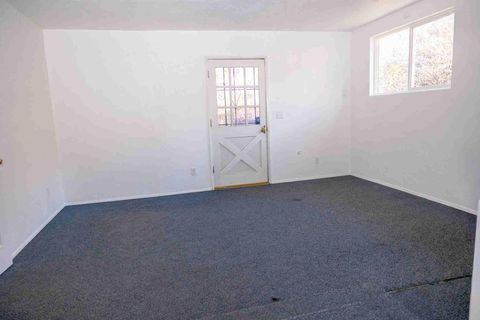 Tiny photo for 2046 Huron Street, Klamath Falls, OR 97601 (MLS # 220212361)