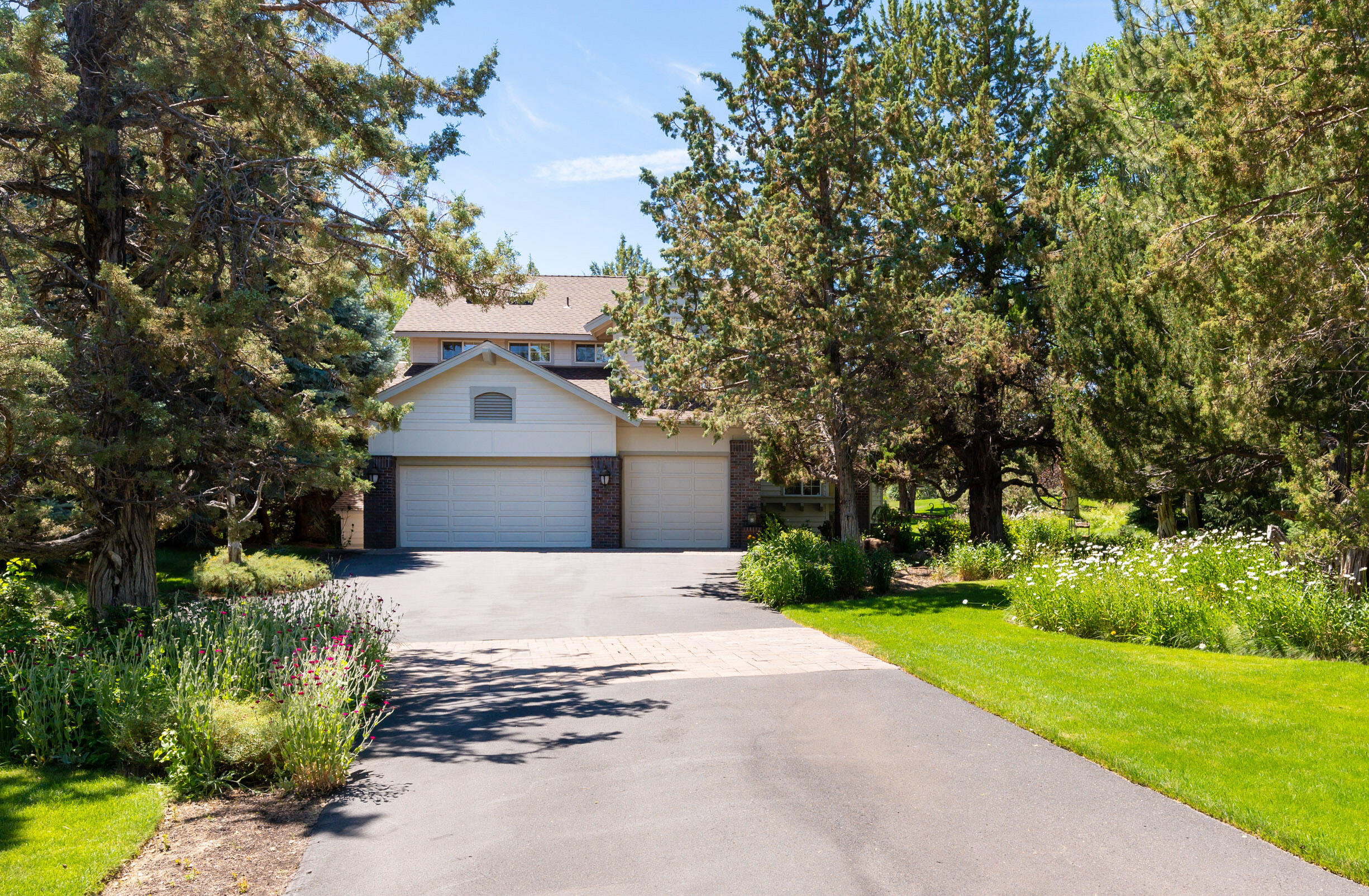 Eagle Crest - Residential