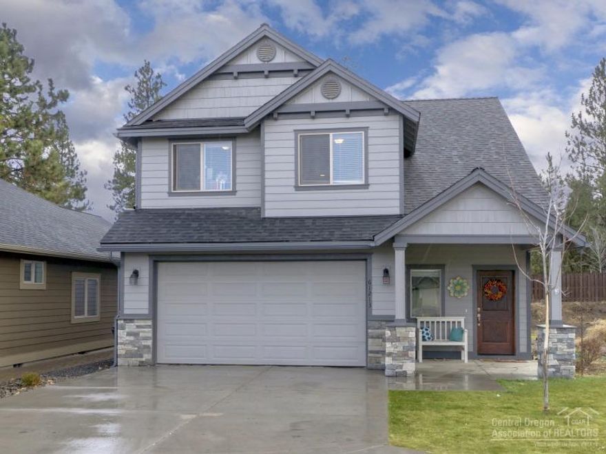 Better than new 3-year old home built by Franklin Brothers in fantastic location at the end of a cul-de-sac. Great room plan w/laminate floors on the main level. Upgraded kitchen has stainless steel appliances including the refrigerator, island w/raised breakfast bar, solid slab granite counters & tiled backsplash all the way up to cabinets. Floor-to-ceiling stacked stone fireplace w/alder mantle. Spacious master suite w/walk-in closet. Landscaped both front & back with patio. Don't miss this one!