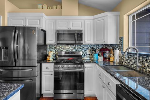 Tiny photo for 20706 Nicolette Drive, Bend, OR 97701 (MLS # 220210743)