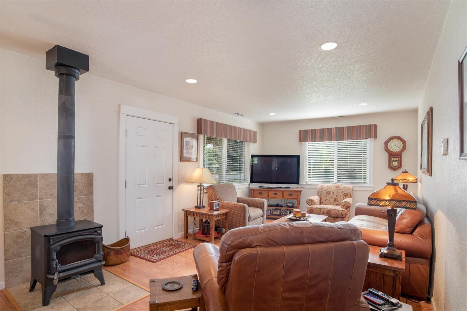 Meadowlark - Residential