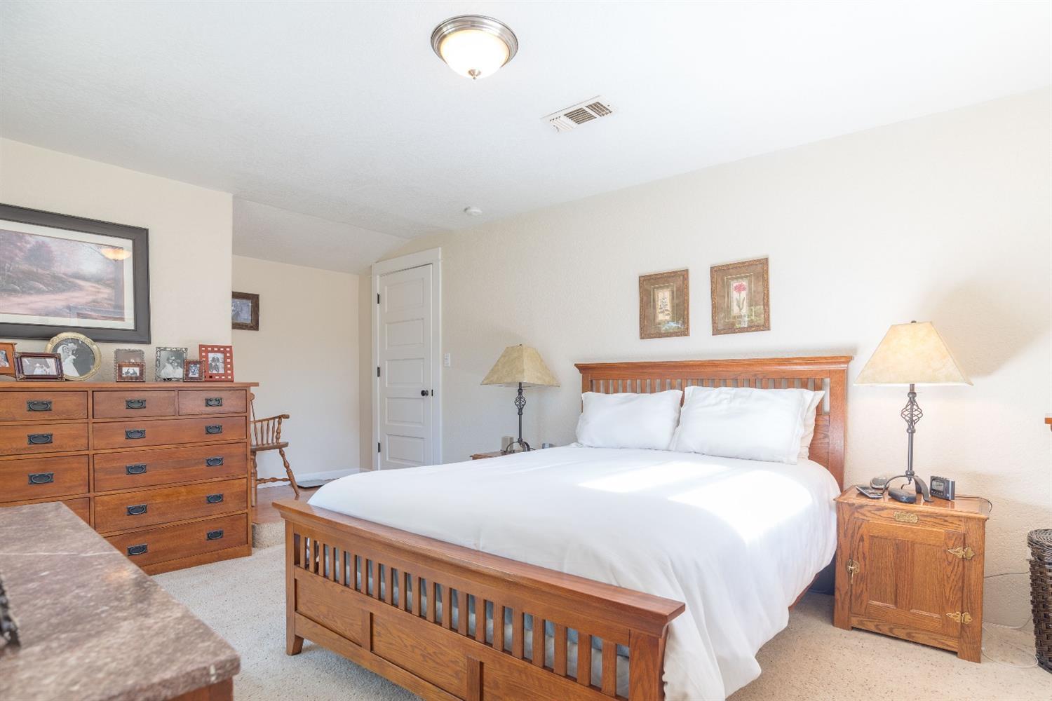 Meadowlark - Residential