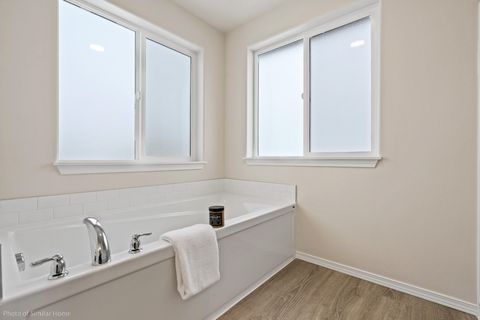 Tiny photo for 61057 NE Unity Place, Bend, OR 97701 (MLS # 220223277)