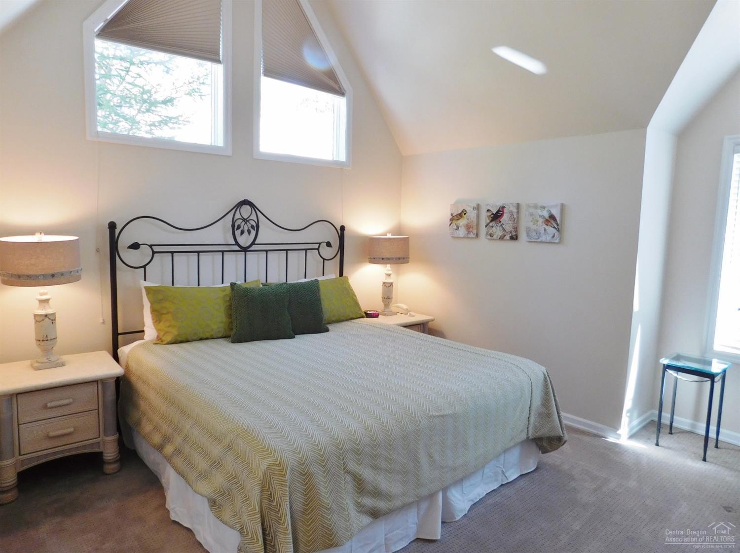 StoneTH - Residential