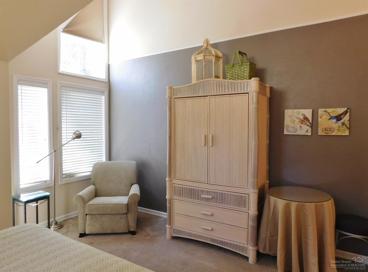 StoneTH - Residential