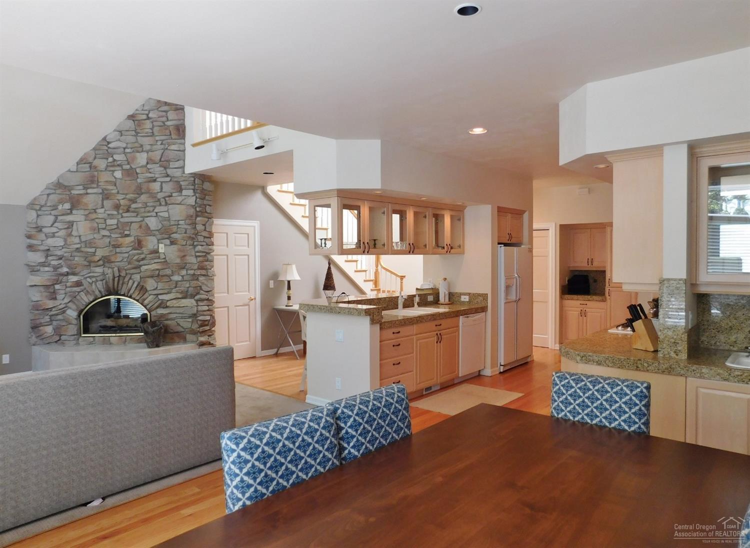 StoneTH - Residential