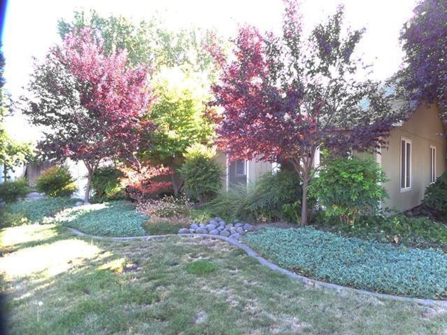 What a wonderful home. Looks almost new inside and out. Sitting on a large corner lot in a great neighborhood this home has lush landscaping and great curb appeal. Quality evident throughout with a very nice up to date decor. Sumptuous kitchen with views onto the large back yard. The master suite has a custom tile shower and large walk in closet. All of this just a short distance to Medford and all the Central Point schools. This is a Home Path Property.