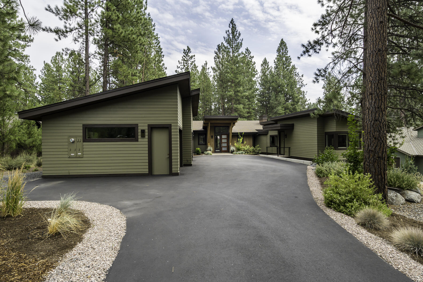 7th Mtn Golf Village - Residential