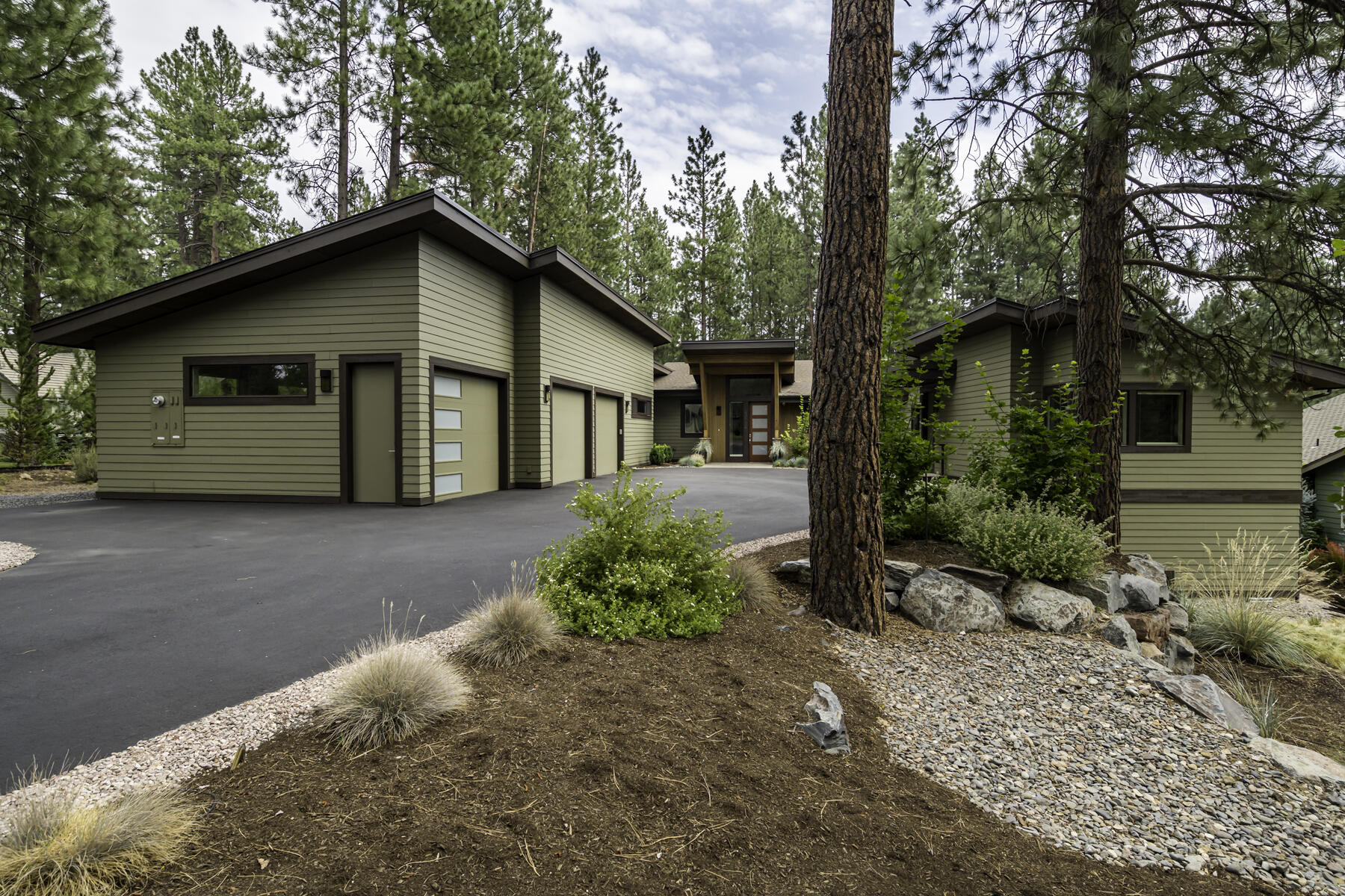 7th Mtn Golf Village - Residential