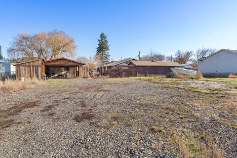 Tiny photo for 1265 NW Locust Street, Prineville, OR 97754 (MLS # 220213264)