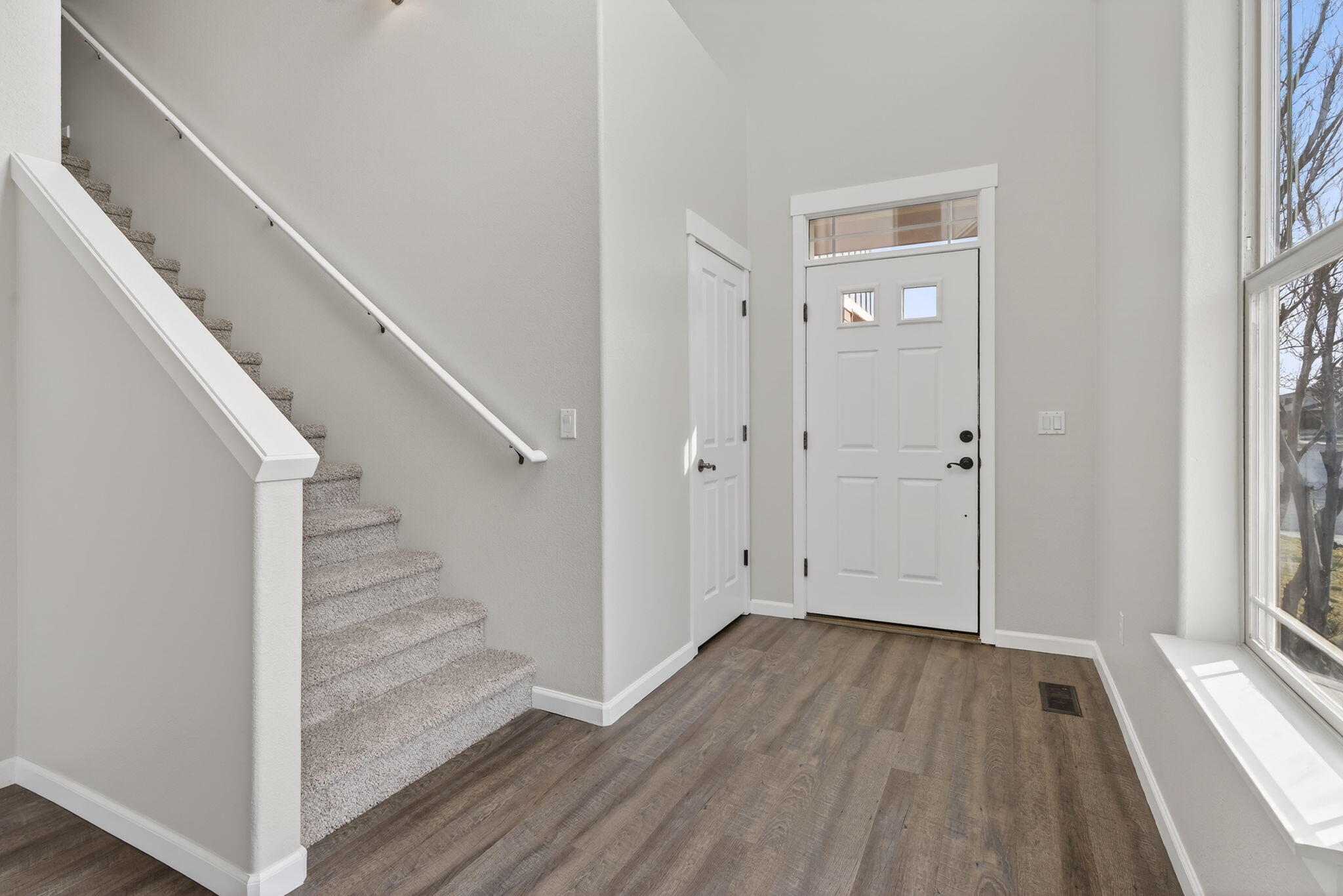 21152 Desert Skies Place