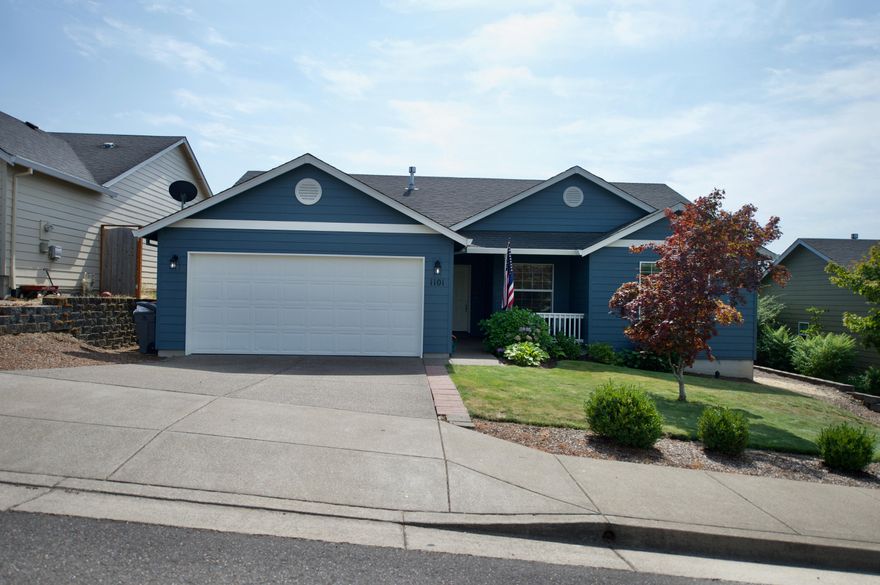 Don't miss this well designed, well kept home in the heart of Lafayette community. This charming home has new exterior paint. The open living, kitchen and dining areas are light and bright. Featuring 3 bedrooms, large primary bedroom with attached bath and large walk in closet. Enjoy the well cared for full fenced backyard, perfect for outdoor entertaining, gardening and pets. This one won't last long!!