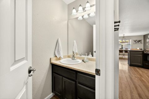 Tiny photo for 630 Spring Valley Drive, Medford, OR 97501 (MLS # 220212050)