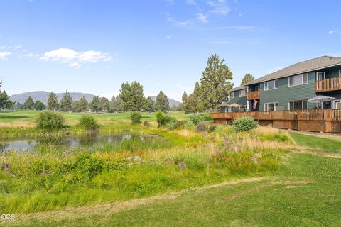 Tiny photo for 1141 Golden Pheasant Drive, Redmond, OR 97756 (MLS # 220225919)